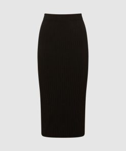 Attireforge.shop0977fd9f63 2