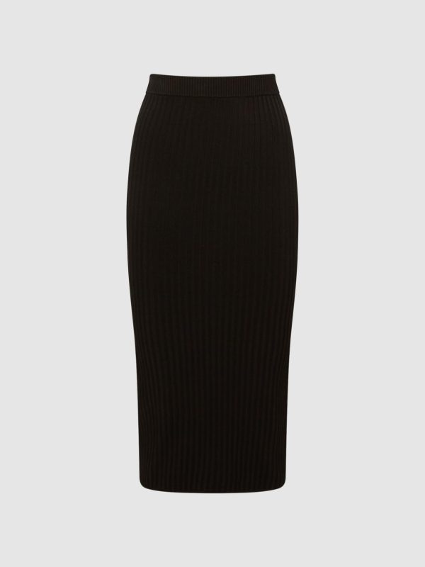 Attireforge.shop0977fd9f63 2