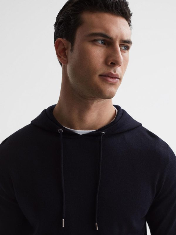 Attireforge.shop0b069c2006 4