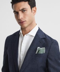 Attireforge.shop0c833b6943 4