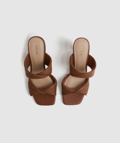 Attireforge.shop0d5bb51421 3