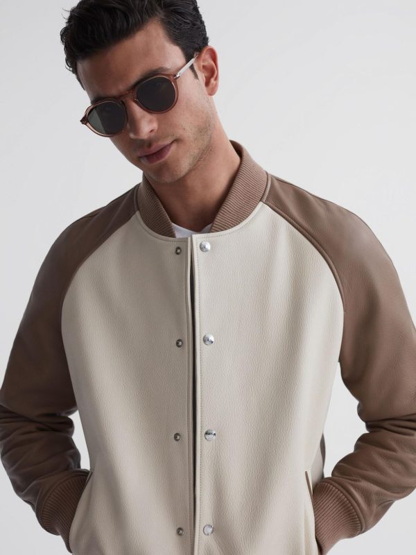 Attireforge.shop1138389c25 2