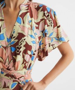 Attireforge.shop147320079e 4