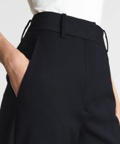 Attireforge.shop1536267726 4