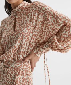 Attireforge.shop1554d12e28 4