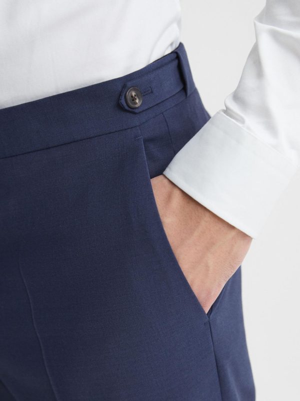 Attireforge.shop1f9cd558f5 4