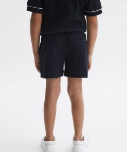 Attireforge.shop26525a7931 5