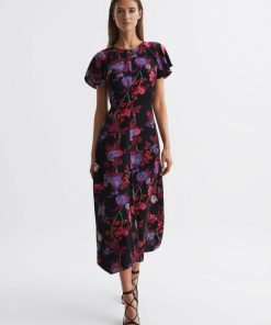 Attireforge.shop2f7b7739ba 1