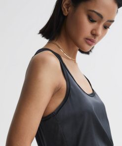 Attireforge.shop3995f32c59 3