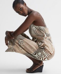 Attireforge.shop3ca1b16c77 2