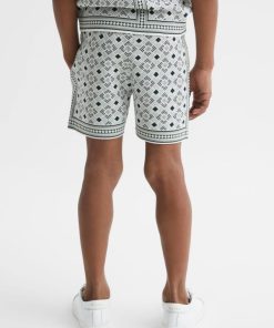 Attireforge.shop3d45489a1b 4