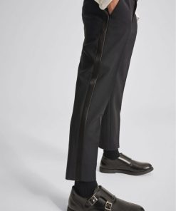 Attireforge.shop4ae5b8da8b 5