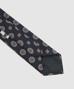 Attireforge.shop4ca813fecb 4