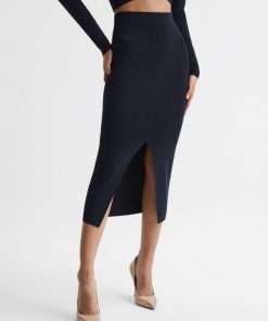 Attireforge.shop5100b36a81 3