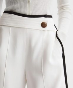 Attireforge.shop54dbf3f9d9 4