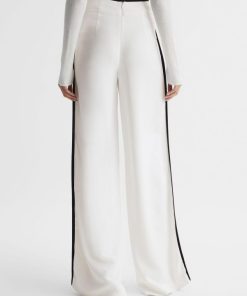 Attireforge.shop54dbf3f9d9 5