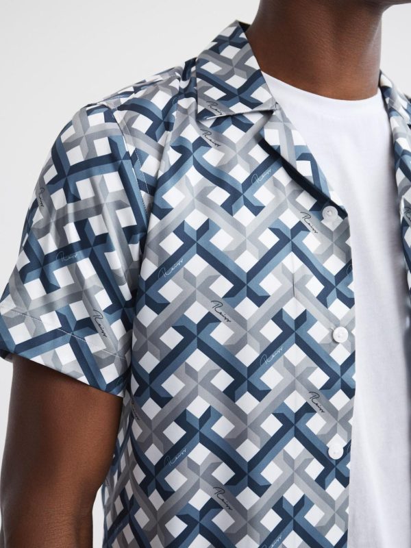 Attireforge.shop55d8bdc7c3 4