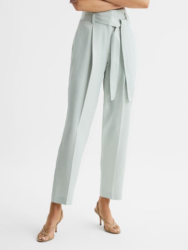 Attireforge.shop57d1784427 3