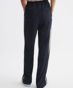 Attireforge.shop5c45fcff27 5