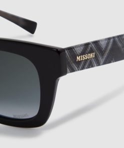 Attireforge.shop5ce4efa606 4