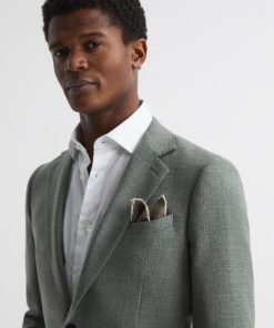 Attireforge.shop5e67f7dd03 2