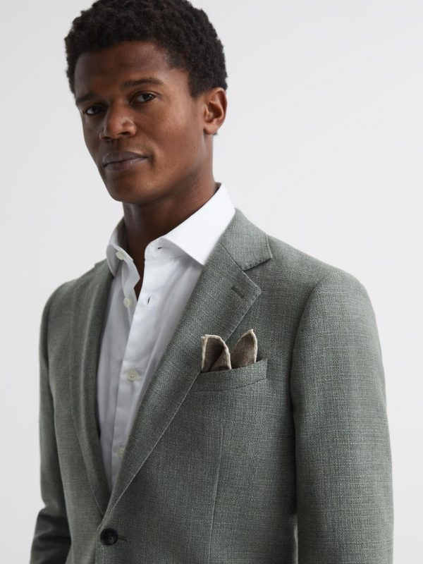 Attireforge.shop5e67f7dd03 2