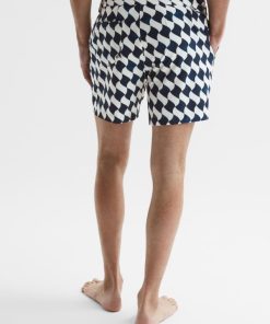 Attireforge.shop5e775c6733 5