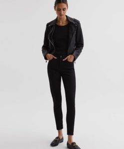 Attireforge.shop5f675d8939 3