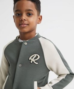 Attireforge.shop610a5e35b1 4