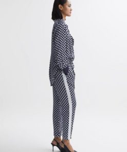 Attireforge.shop70b6165ab8 3