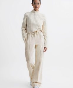 Attireforge.shop70f52d74de 3