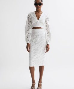 Attireforge.shop72d6fc1aa9 3