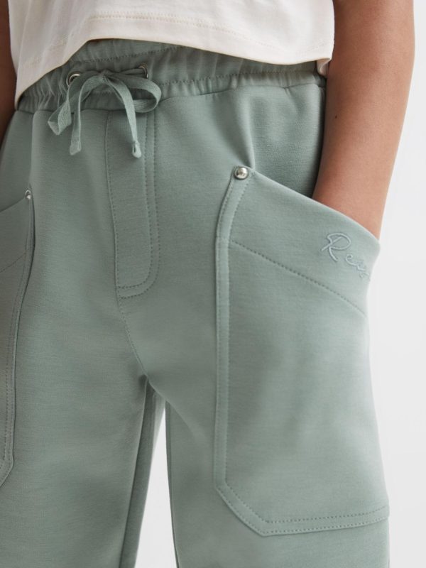 Attireforge.shop80658b25bd 4