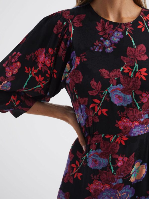 Attireforge.shop81b1b299e9 4