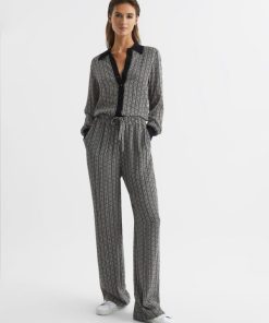 Attireforge.shop82e3c2a814 1