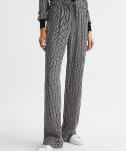 Attireforge.shop82e3c2a814 3