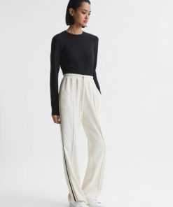 Attireforge.shop8356e48d57 3