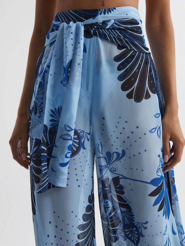 Attireforge.shop850e762e54 4