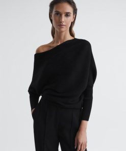 Attireforge.shop8539048793 1