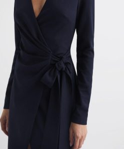 Attireforge.shop8933905083 4