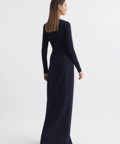 Attireforge.shop8933905083 5