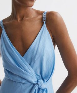 Attireforge.shop89652f2270 4