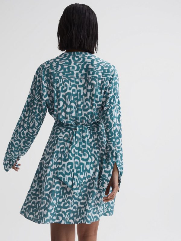 Attireforge.shop8b77aa827c 3