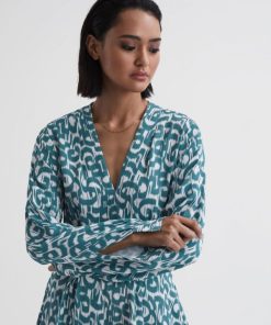 Attireforge.shop8b77aa827c 4