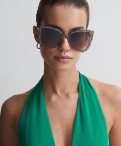 Attireforge.shopa49945f348 2