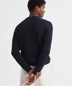 Attireforge.shopa5f82653a3 3