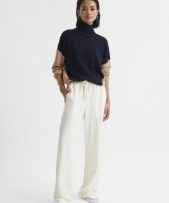 Attireforge.shopc62474cf91 3