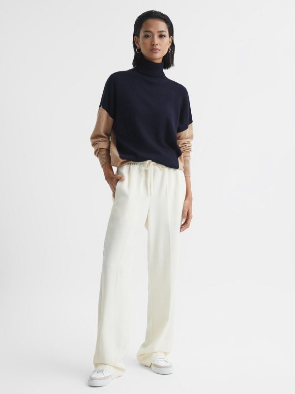 Attireforge.shopc62474cf91 3