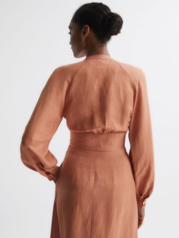 Attireforge.shopd15ddbf8a5 5