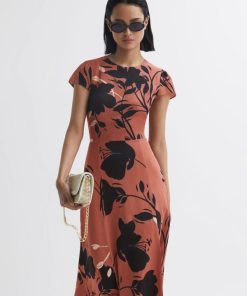 Attireforge.shopd1ee206880 1